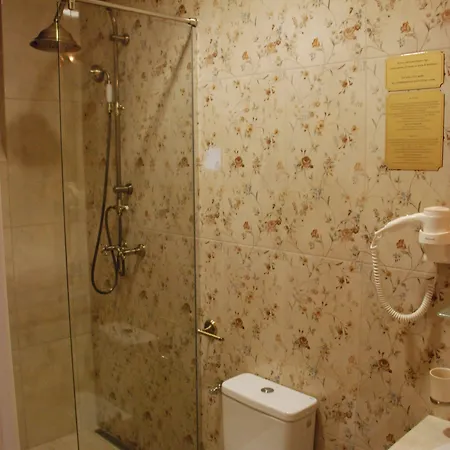 Casa Gotica 3*