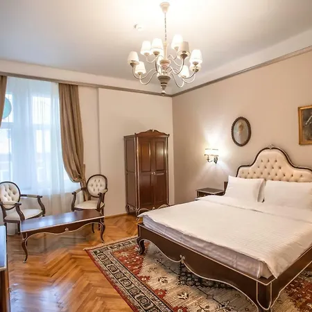 Konukevi Casa Gotica 3*
