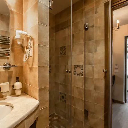 Casa Gotica Penzion 3*