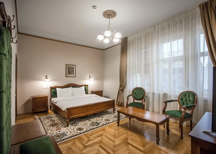 Casa Gotica Гостьовий будинок Брашов