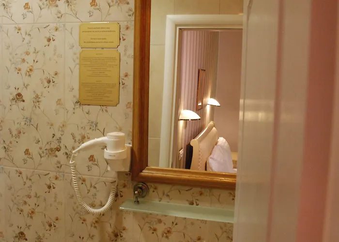 Casa Gotica Гостьовий будинок Брашов